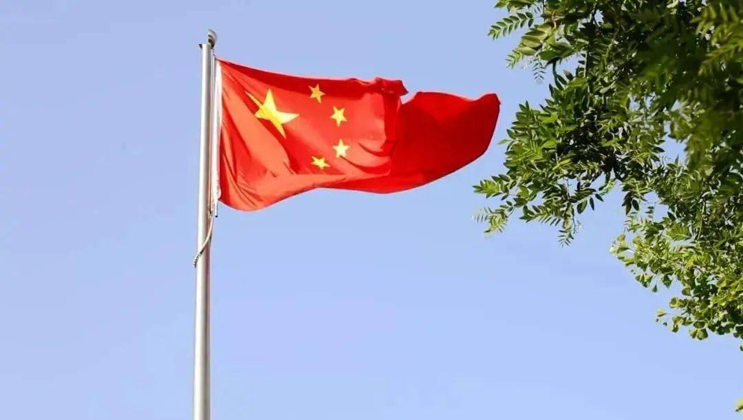 江西广昌：除积雪保畅通
